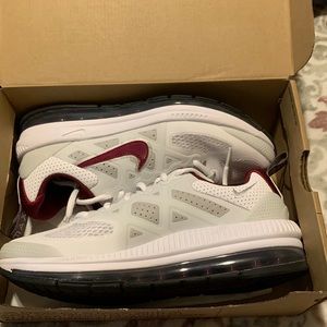 6.5Y Air Max Genome, Worn once, comes with shoe box